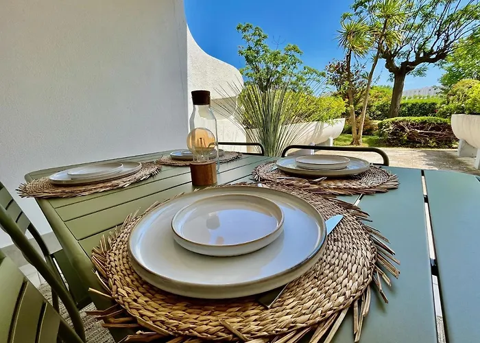 Le Bali, Exceptionnel P3 Avec Piscine A 2 Min Des Plages , Parking, Wifi Et Climatisation